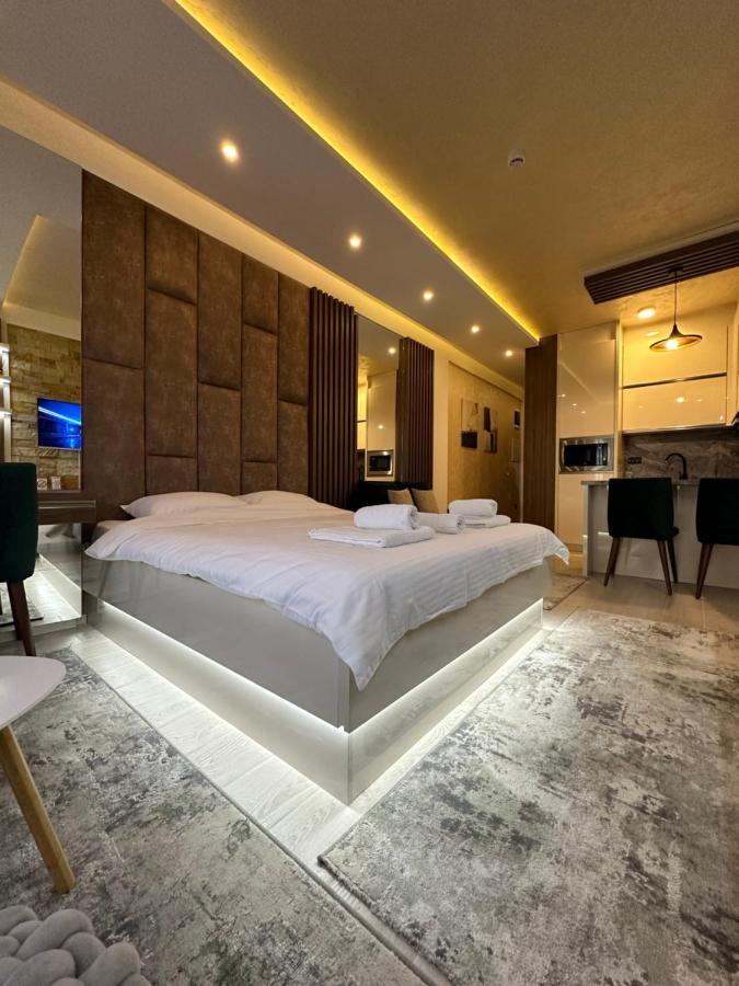 קופאוניק Apartmani Fashion -Milmari Resort מראה חיצוני תמונה